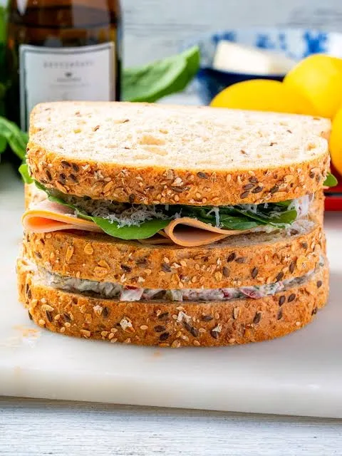 Smoked turkey sandwich